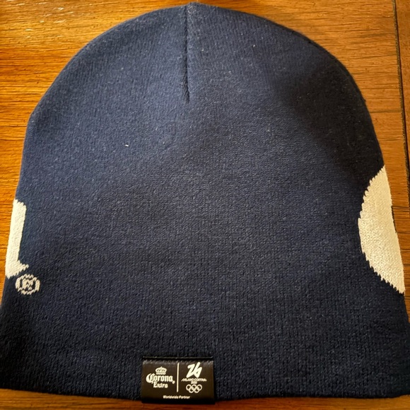 Corona Extra Toque - Picture 2 of 2